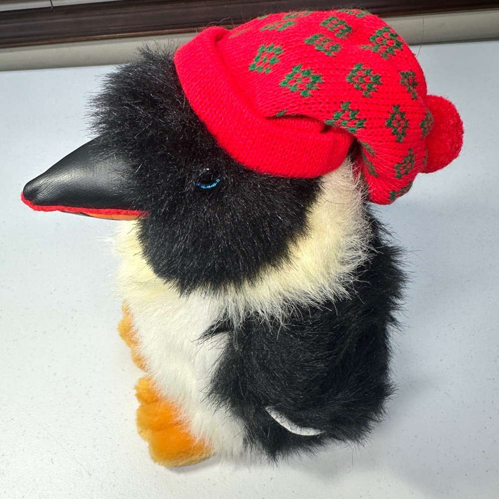 Vintage Perry Penguin Plush Christmas Stuffed Animal Toy 1990 Commonwealth